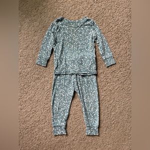 Long sleeve pajamas set for toddler girls